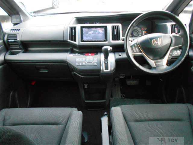2013 Honda Step WGN