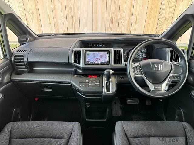2013 Honda Step WGN