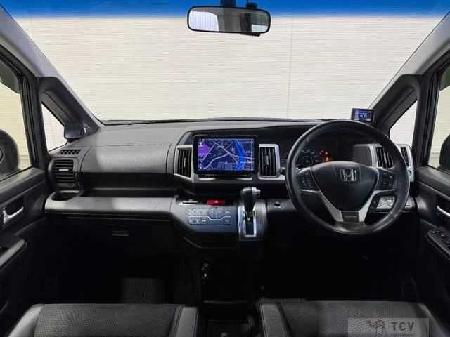 2013 Honda Step WGN