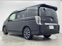 2013 Honda Step WGN