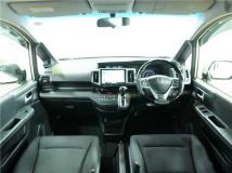 2013 Honda Step WGN