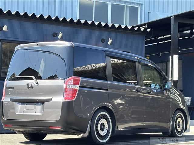 2014 Honda Step WGN