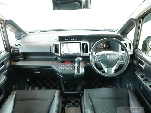 2014 Honda Step WGN