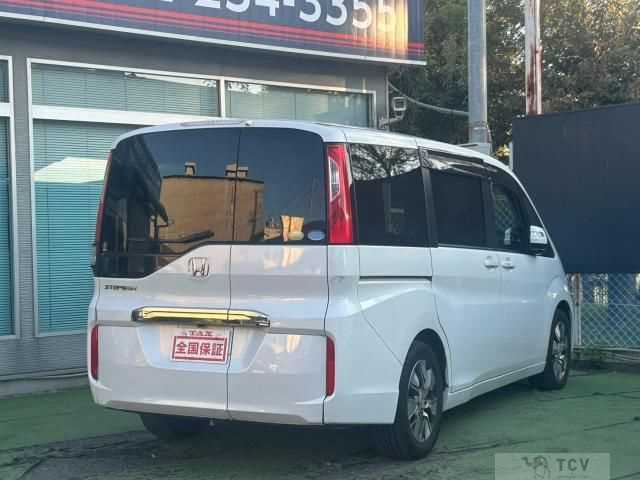 2015 Honda Step WGN