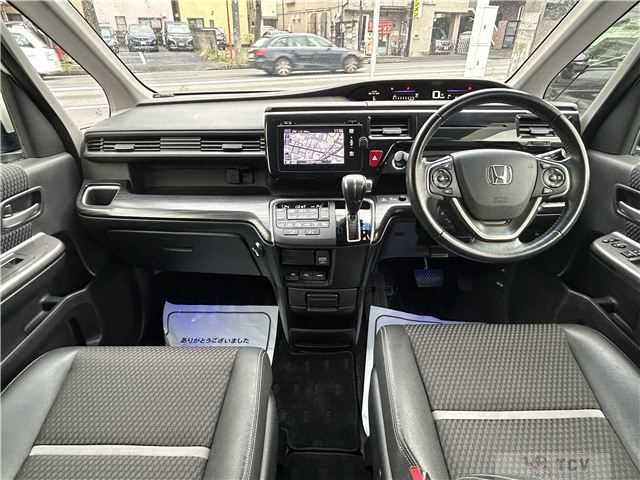 2015 Honda Step WGN