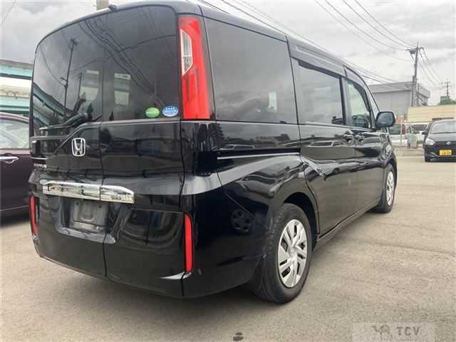 2016 Honda Step WGN