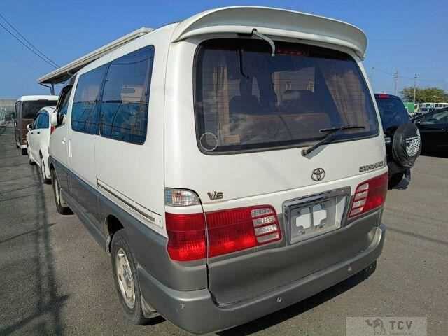 2000 Toyota Grand Hiace