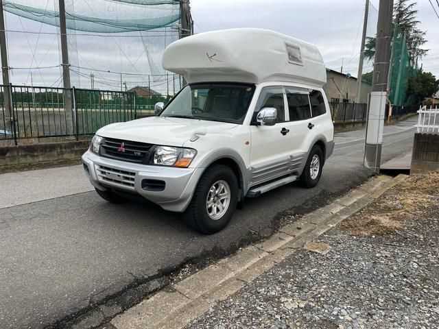 2000 Mitsubishi Pajero