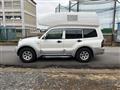 2000 Mitsubishi Pajero