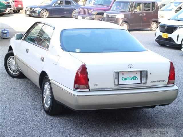 1997 Toyota Crown Majesta
