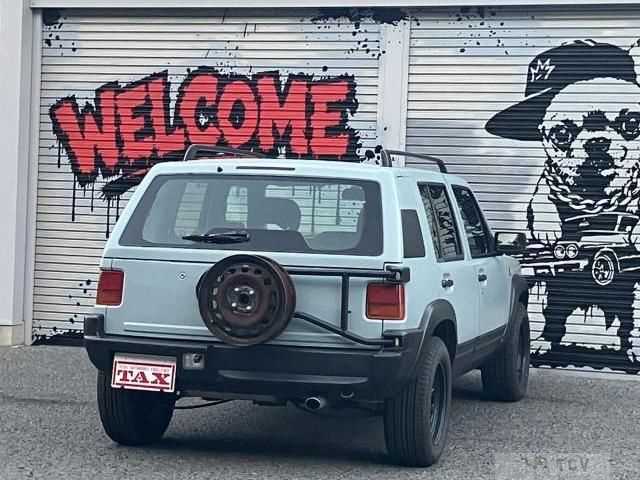 1998 Nissan Rasheen