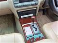 2000 Toyota Crown Majesta