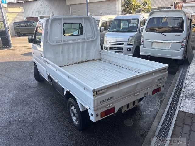 1999 Mazda Scrum Truck
