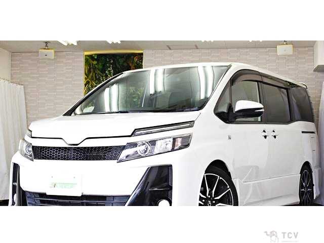 2017 Toyota Voxy