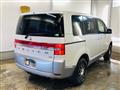 2018 Mitsubishi Delica D5