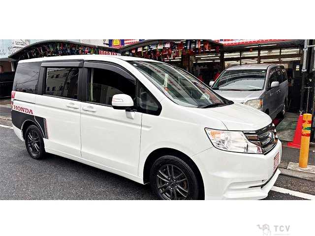 2013 Honda Step WGN