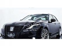 2015 Toyota Crown Hybrid