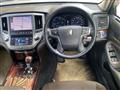 2013 Toyota Crown