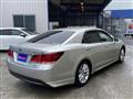2013 Toyota Crown Hybrid