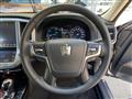 2016 Toyota Crown