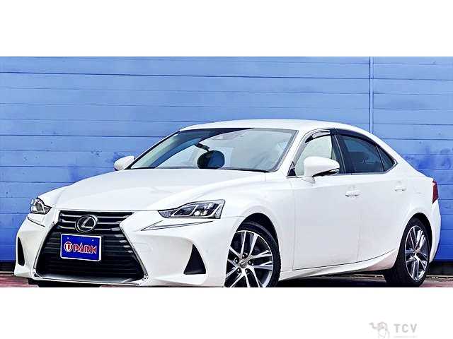 2017 Lexus IS
