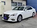 2015 Toyota Crown Hybrid
