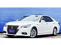 2015 Toyota Crown Hybrid