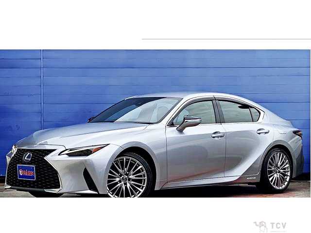 2021 Lexus IS