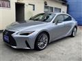 2021 Lexus IS