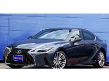 2023 Lexus IS