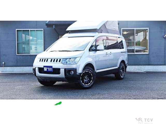 2011 Mitsubishi Delica D5