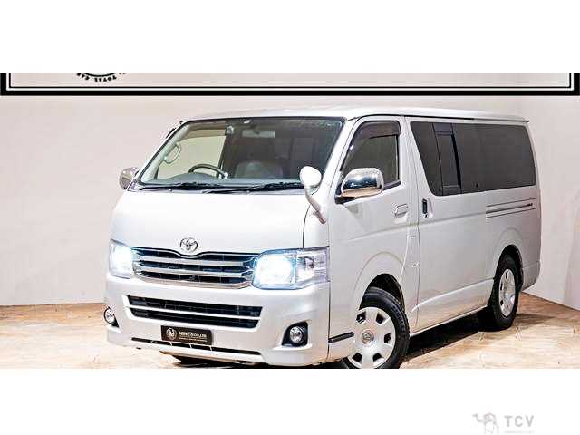 2013 Toyota Regiusace Van