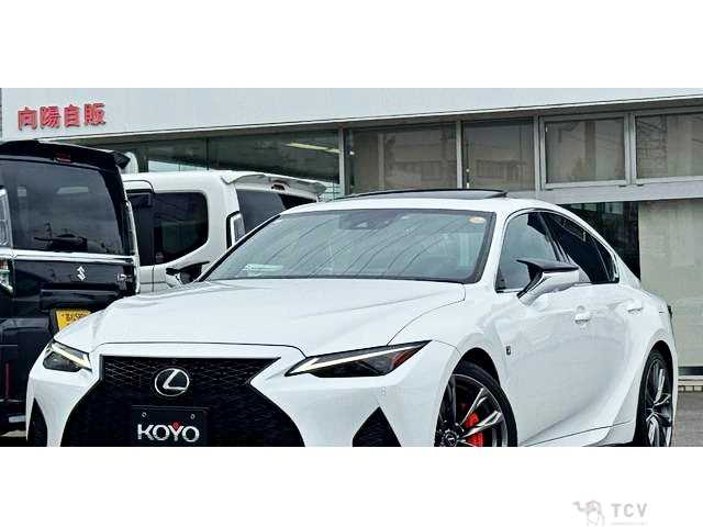 2021 Lexus IS