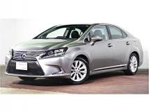 2017 Lexus HS