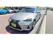 2019 Lexus IS