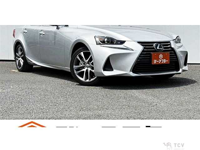2019 Lexus IS