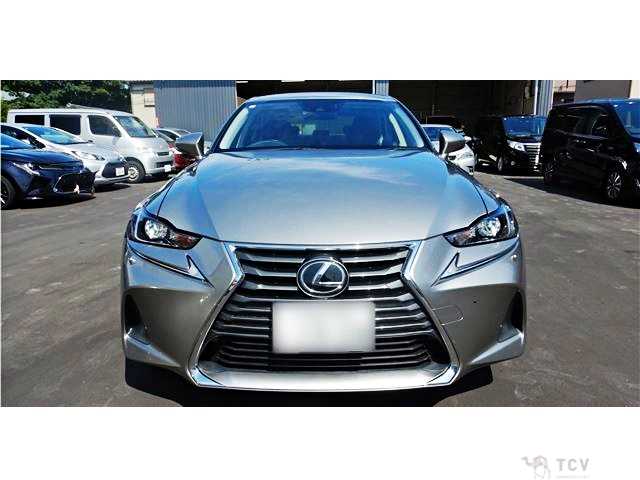 2017 Lexus IS