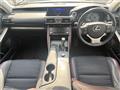 2017 Lexus IS