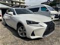 2017 Lexus IS