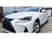 2017 Lexus IS