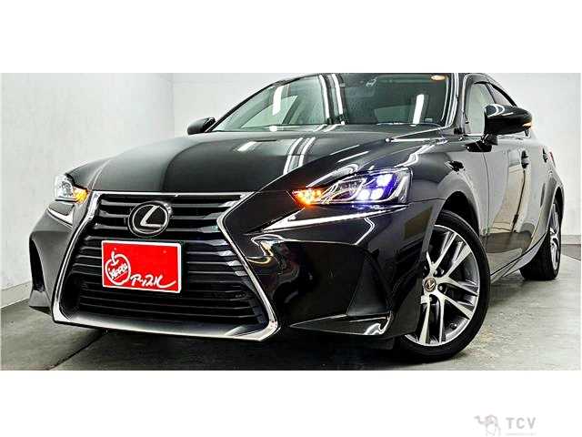 2017 Lexus IS