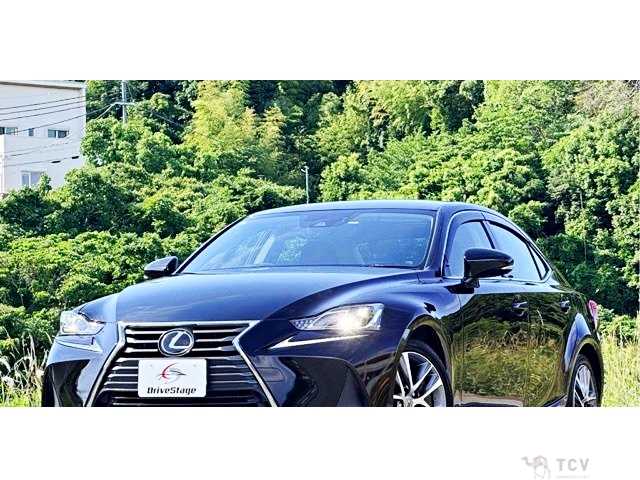 2017 Lexus IS