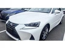 2017 Lexus IS