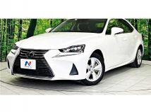 2017 Lexus IS