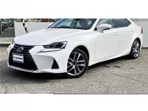 2017 Lexus IS