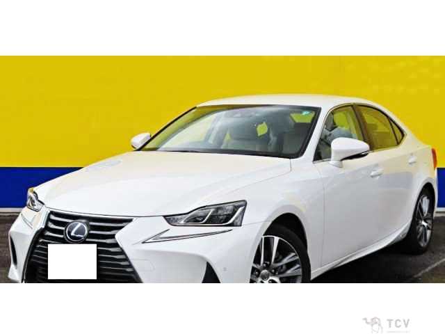 2017 Lexus IS
