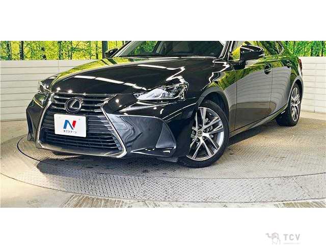 2017 Lexus IS