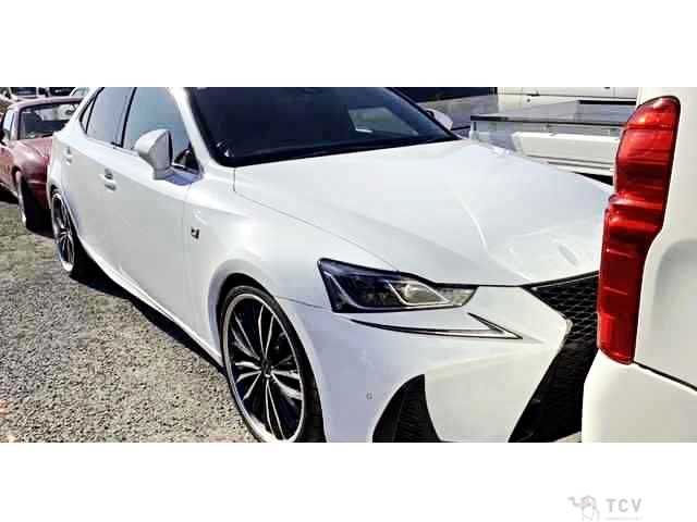 2017 Lexus IS