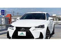 2017 Lexus IS