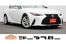 2021 Lexus IS